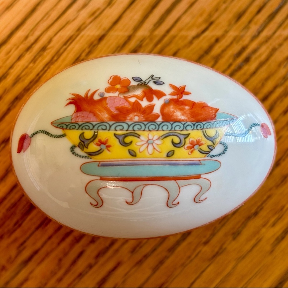 Bernardaud Limoges “Fou Tcheou” Porcelain Egg Trinket Box Chinoiserie Floral